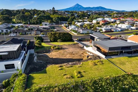 Photo of property in 38 Birdwood Avenue, Moturoa, New Plymouth, 4310