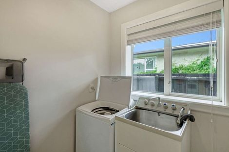 Photo of property in 1 Sevenoaks Drive, Bryndwr, Christchurch, 8053