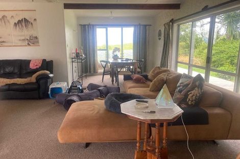 Photo of property in 18 Nukuroa Road, Oruawharo, Wellsford, 0975