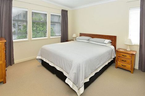 Photo of property in 42 Parkside Drive, Orewa, 0931
