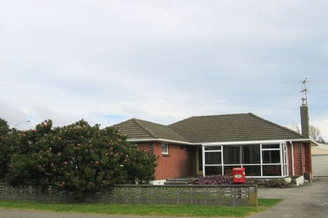 Photo of property in 3 Watson Drive, Paraparaumu Beach, Paraparaumu, 5032