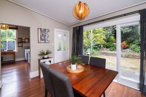 Photo of property in 11a Main Street, Hospital Hill, Napier, 4110