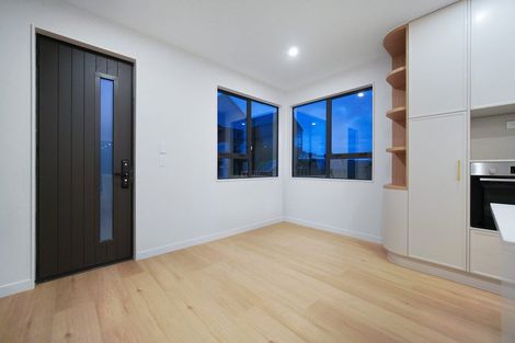 Photo of property in 14 Puihi Crescent, Massey, 0614
