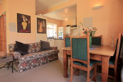 Photo of property in 82 Avonhead Road, Avonhead, Christchurch, 8042