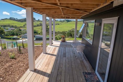 Photo of property in 21 Christine Drive, Coopers Beach, 0420