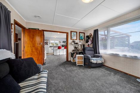 Photo of property in 51 Turuturu Road, Hawera, 4610