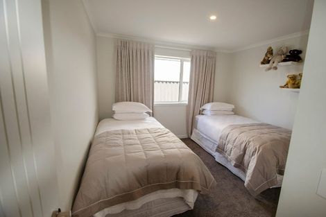 Photo of property in 10 Phoenix Place, Cromwell, 9310