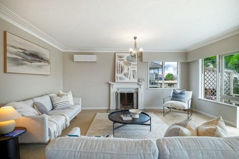 Photo of property in 1/95 Sylvan Avenue, Northcote, Auckland, 0627