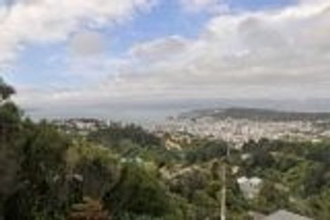 Photo of property in 22 Highbury Crescent, Highbury, Wellington, 6012