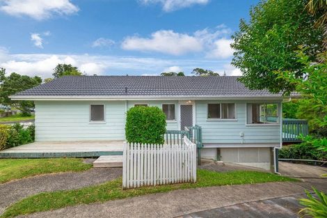 Photo of property in 98 Spinella Drive, Bayview, Auckland, 0629