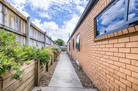 Photo of property in 22 Pyrite Street, Westgate, Auckland, 0614