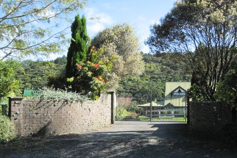 Photo of property in 103 Bethells Road, Waitakere, Henderson, 0781