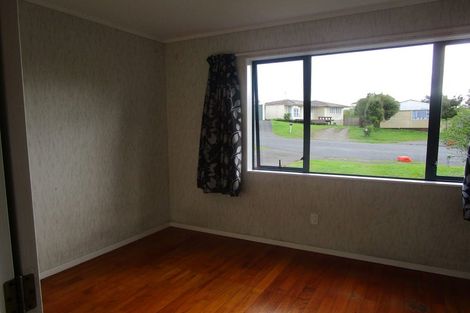 Photo of property in 35 Huia Street, Waiuku, 2123
