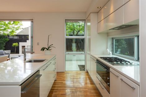 Photo of property in 59 Wai-iti Terrace, Burnside, Christchurch, 8052