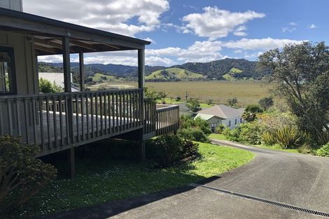 Photo of property in 26 Beach Road, Onerahi, Whangarei, 0110