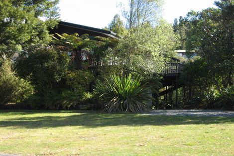 Photo of property in 7 Kaiuru Avenue, Pukawa Bay, Turangi, 3381