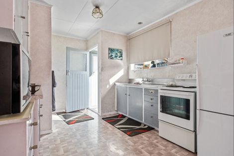 Photo of property in 22 Tavistock Street, Westown, New Plymouth, 4310