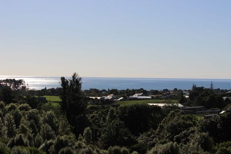 Photo of property in 6 Ekuarangi Place, Kaitake, New Plymouth, 4374