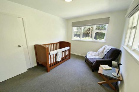 Photo of property in 17 Landsdowne Terrace, Cashmere, Christchurch, 8022