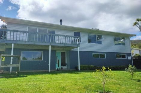 Photo of property in 25 Pencarrow Crescent, Wainuiomata, Lower Hutt, 5014