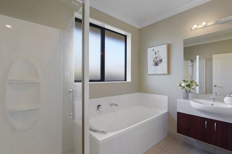 Photo of property in 2 Te Pihopa Way, Aidanfield, Christchurch, 8025