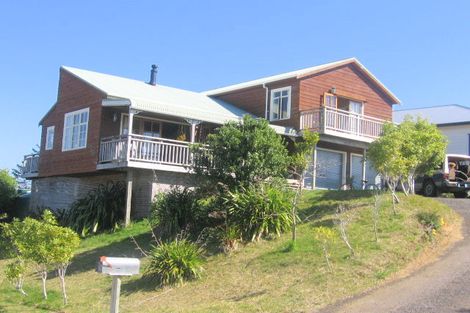 Photo of property in 117 Centennial Drive, Whitianga, 3510