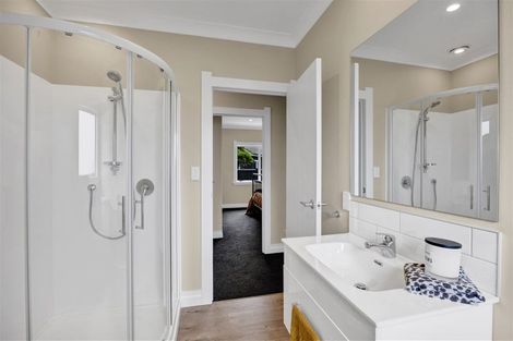 Photo of property in 22 Maple Crescent, Whalers Gate, New Plymouth, 4310