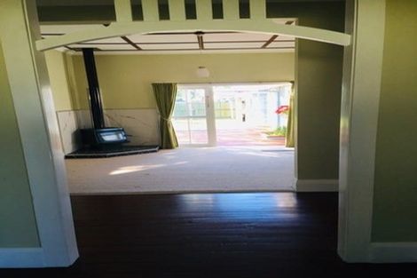 Photo of property in 14 Russell Street, Otane, 4202