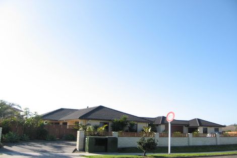 Photo of property in 2 Ohuirehe Road, Coastlands, Whakatane, 3120