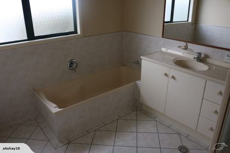 Photo of property in 126a Whitney Street, New Windsor, Auckland, 0600