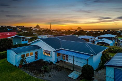 Photo of property in 413 Devon Street West, Lynmouth, New Plymouth, 4310