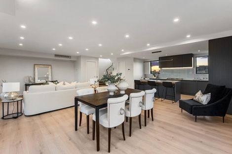 Photo of property in 13d Dominion Street, Takapuna, Auckland, 0622