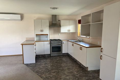 Photo of property in 2/3 Claverley Gardens, Avonhead, Christchurch, 8042