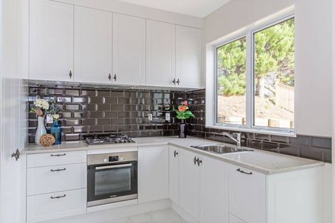 Photo of property in 48 Resolution Drive, Gulf Harbour, Whangaparaoa, 0930