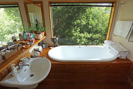 Photo of property in 494b Wainui Road, Raglan, 3297