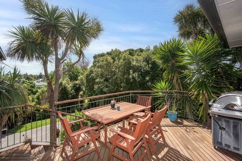 Photo of property in 86 Centaurus Road, Huntsbury, Christchurch, 8022