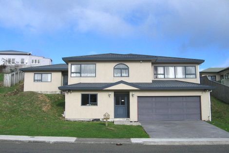 Photo of property in 68 Horokiwi Road West, Newlands, Wellington, 6037