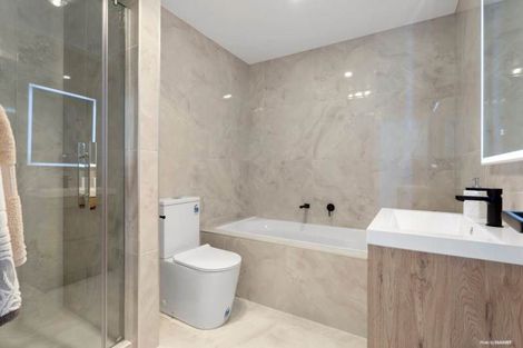 Photo of property in 33b Arran Road, Browns Bay, Auckland, 0630