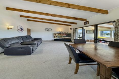 Photo of property in 10 Claydon Place, Ohope, 3121