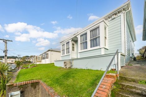 Photo of property in 15 Luxford Street, Berhampore, Wellington, 6023