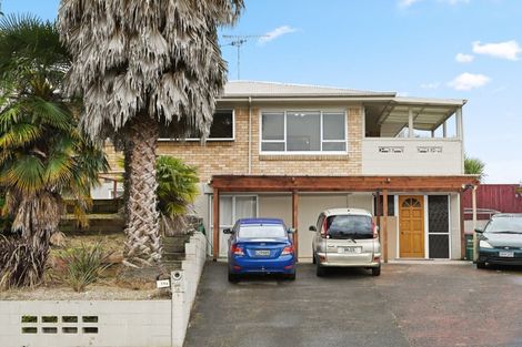 Photo of property in 14 Gilbass Avenue, Hamilton Lake, Hamilton, 3204