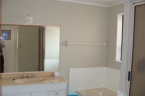 Photo of property in 2/478 Devonport Road, Tauranga South, Tauranga, 3112