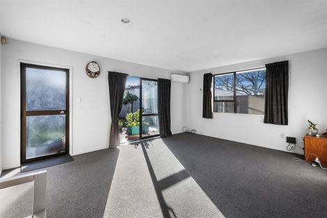 Photo of property in 2/122 Tilford Street, Woolston, Christchurch, 8062