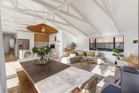 Photo of property in 1/7 Pine Road, Orewa, 0931