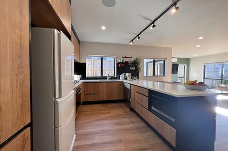 Photo of property in 11 Whakapono Road, Pukekohe, 2120