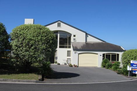 Photo of property in 6 Corwen Place, Torbay, Auckland, 0630