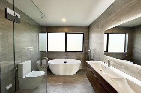 Photo of property in 18f Stratford Avenue, Milford, Auckland, 0620