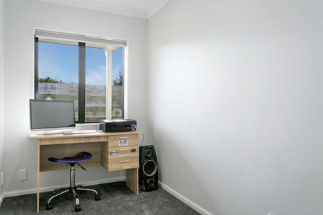 Photo of property in 56 Balmoral Drive, Hilltop, Taupo, 3330