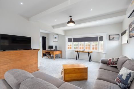 Photo of property in 154 Shaw Avenue, New Brighton, Christchurch, 8083