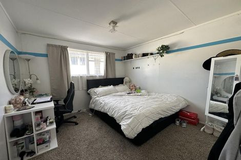 Photo of property in 18 Rangituhi Crescent, Takapuwahia, Porirua, 5022